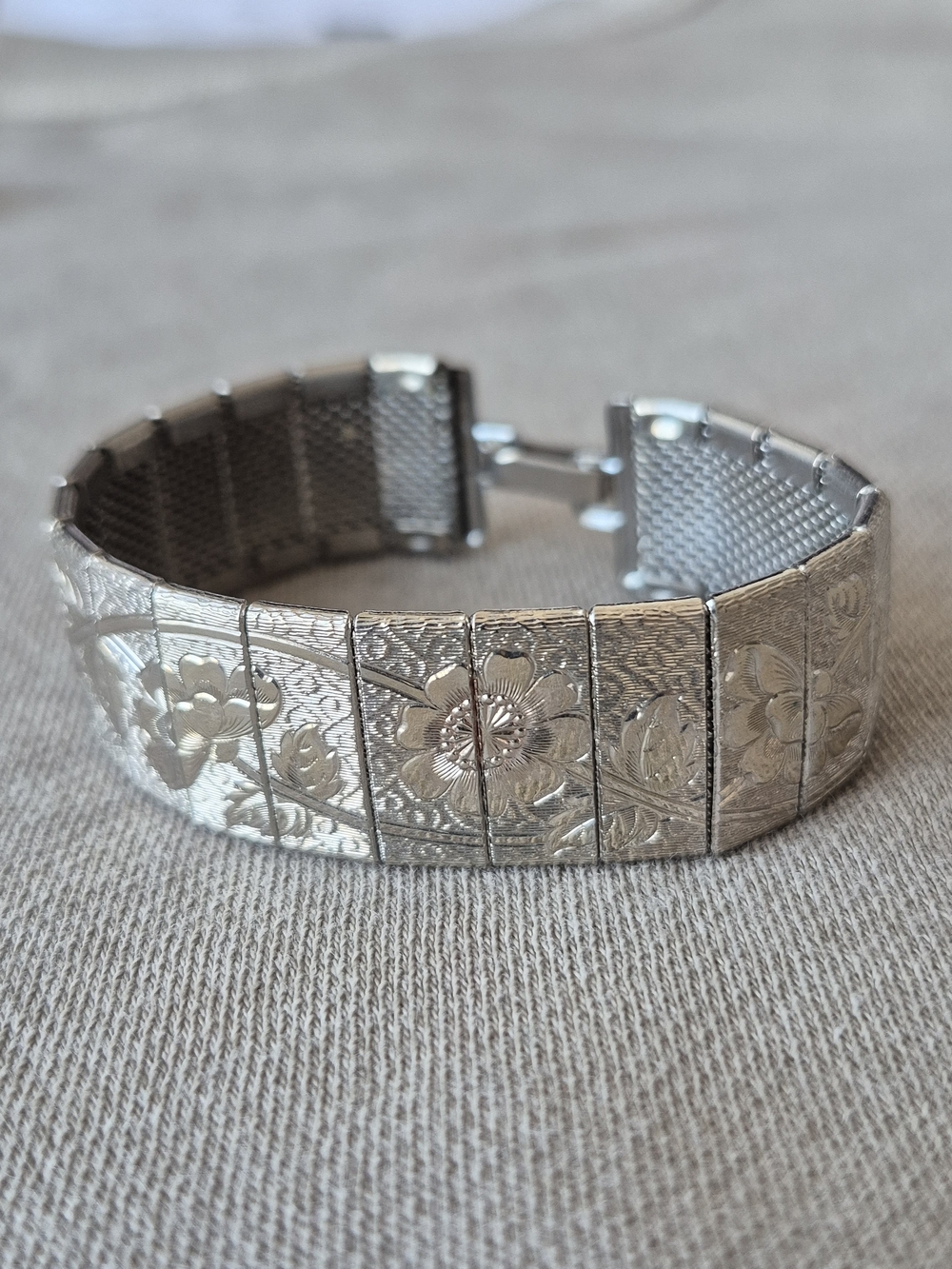 Silver Floral Engraved Stretch Bracelet - Women's Jewelry